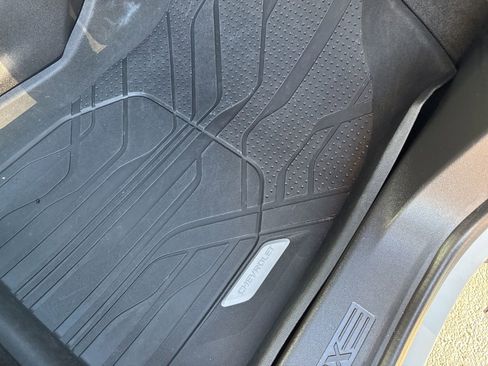 Used 2023 Chevrolet Equinox LT AWD/4WD image 34