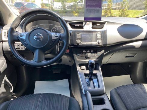 Used 2018 Nissan Sentra SV FWD image 7