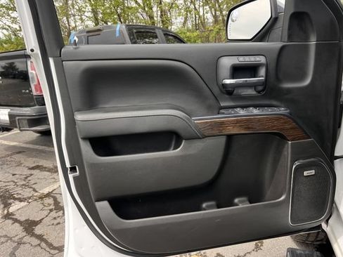 Used 2018 GMC Sierra 1500 Denali RWD image 10