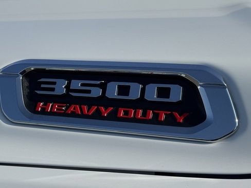 Used 2024 RAM 3500 Big Horn image 40