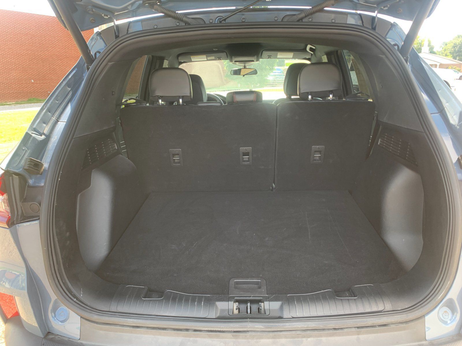 Used 2025 Ford Escape ST-Line Select AWD/4WD image 19