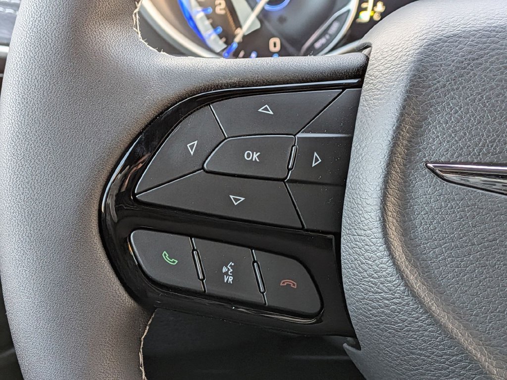 New 2026 Chrysler Pacifica Select w/ S Appearance Package AWD/4WD image 12
