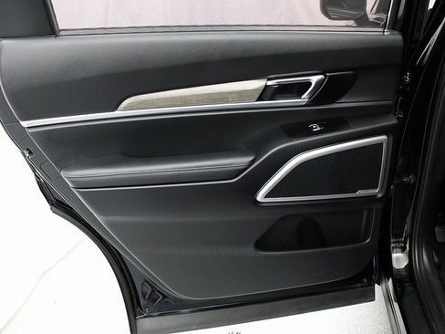 Used 2022 Kia Telluride EX w/ EX Premium Package image 25