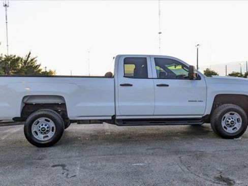 Used 2018 Chevrolet Silverado 2500 W/T w/ WT Convenience Package RWD image 9