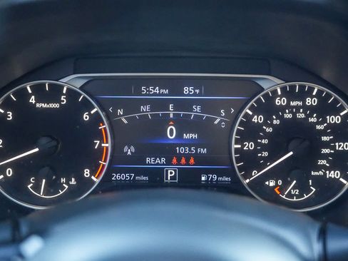 Used 2023 Nissan Altima 2.5 SR w/ SR Premium Package FWD image 21