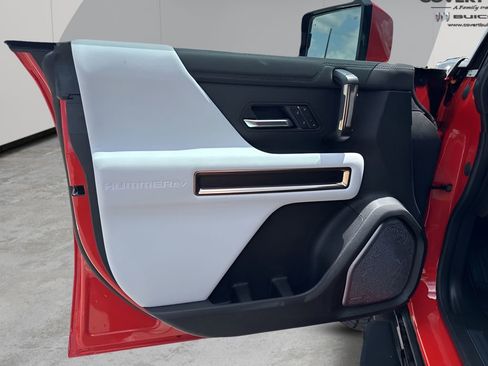 New 2025 GMC Hummer EV 2X w/ LPO, Dark Essentials Package image 32