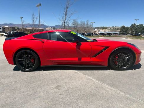 Used 2018 Chevrolet Corvette Stingray Coupe RWD image 8