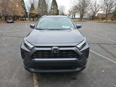 Used 2025 Toyota RAV4 XLE image 9