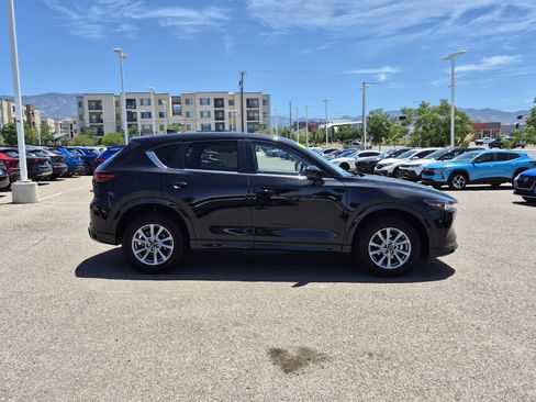 Used 2025 MAZDA CX-5 AWD 2.5 S w/ Preferred Package image 6