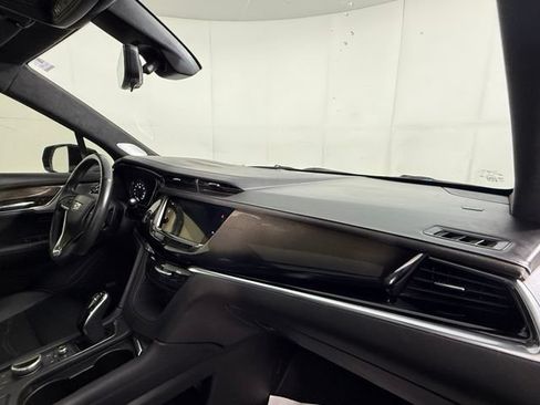 Certified 2023 Cadillac XT6 Premium Luxury w/ Platinum Package FWD image 29