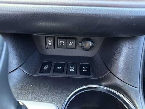 Used 2018 Toyota Highlander Limited Platinum image 37