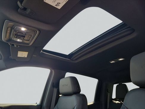 Used 2021 GMC Sierra 1500 AT4 w/ AT4 Value Package AWD/4WD image 28
