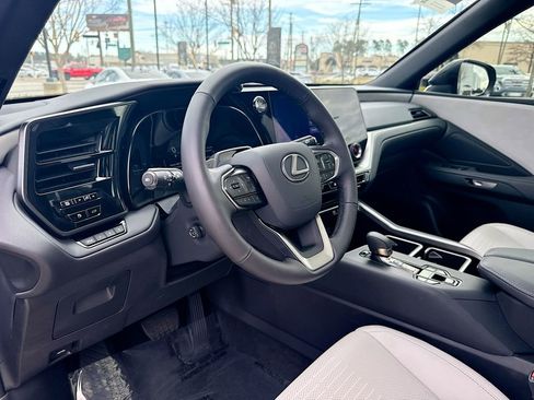 Used 2025 Lexus TX 350 AWD image 21