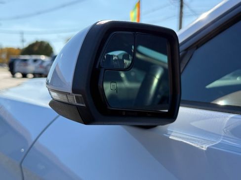 Used 2019 Ford Mustang Premium image 33