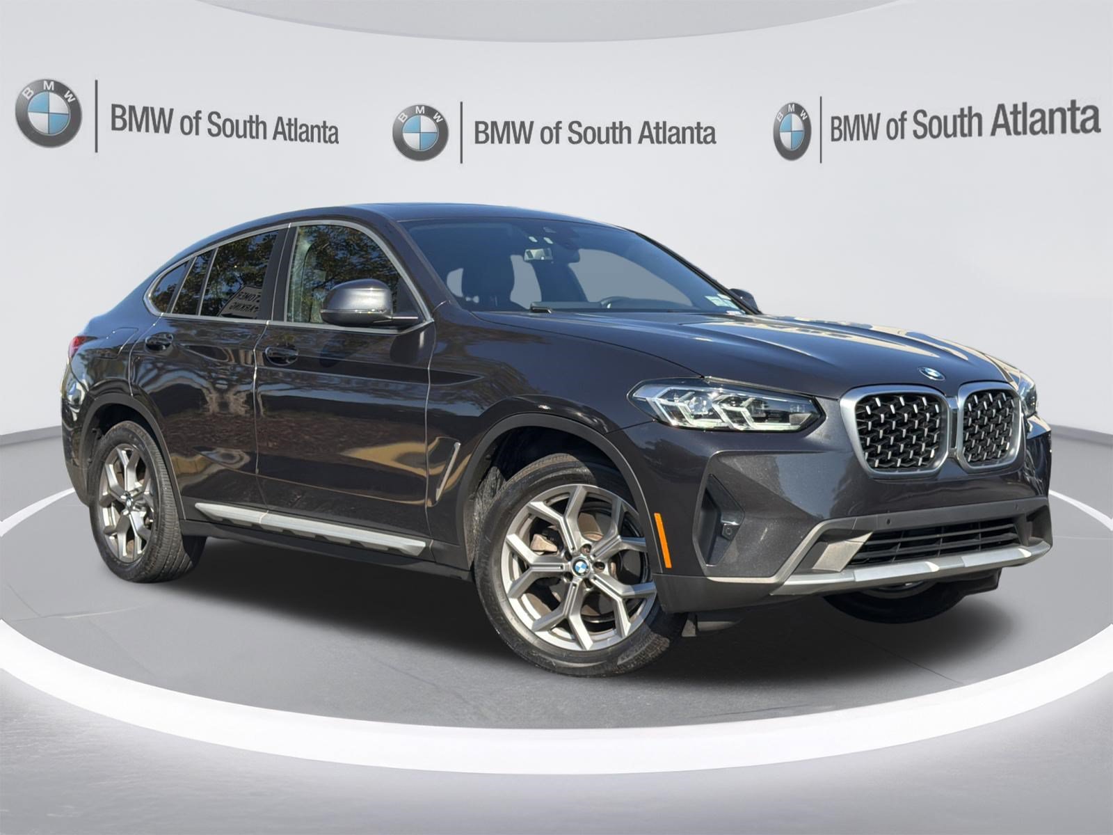 Used 2024 BMW X4 xDrive30i w/ Convenience Package AWD/4WD image 2