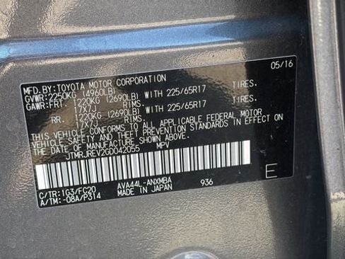 Used 2016 Toyota RAV4 XLE AWD/4WD image 27