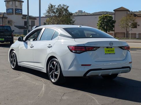 Used 2025 Nissan Sentra SV image 7