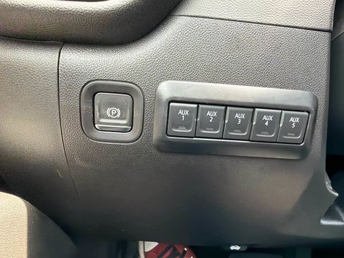 New 2026 GMC Sierra 2500 Pro w/ Convenience Package image 24