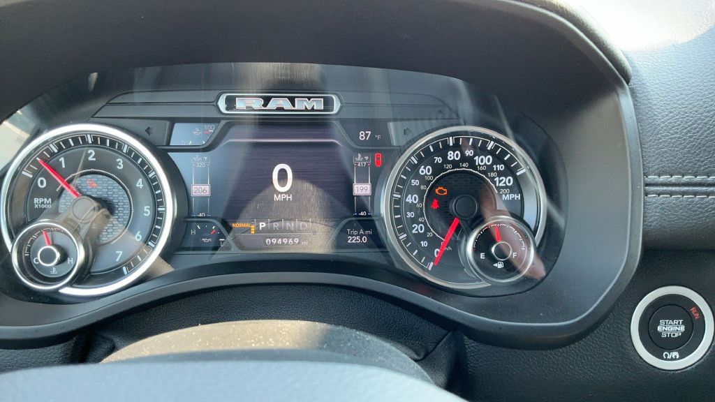 Used 2019 RAM 1500 Laramie AWD/4WD image 13