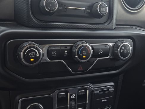 Used 2020 Jeep Wrangler Unlimited Sport S AWD/4WD image 20
