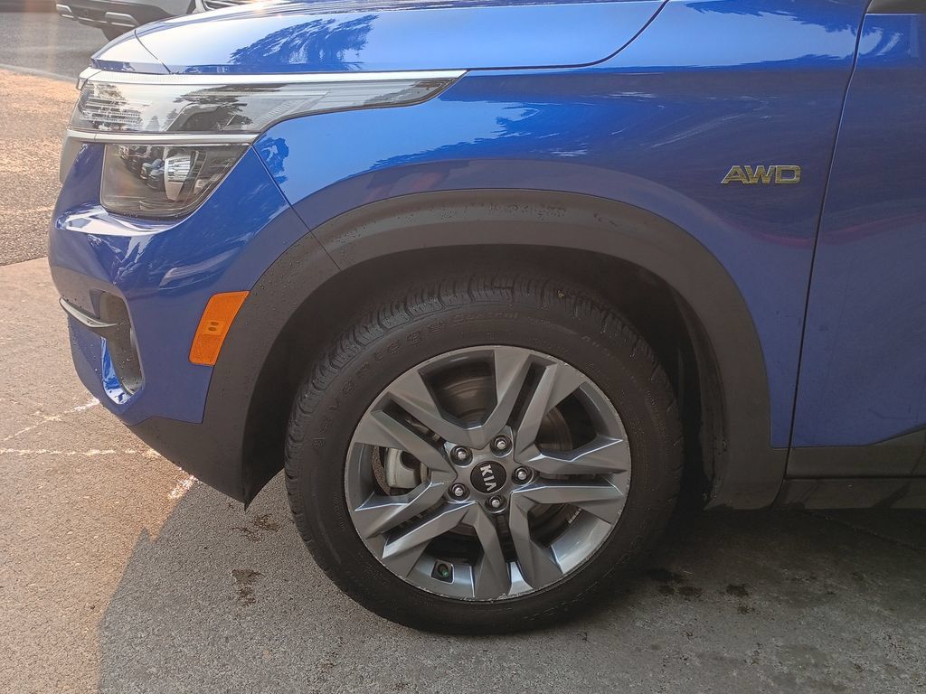 Used 2021 Kia Seltos S AWD/4WD image 9