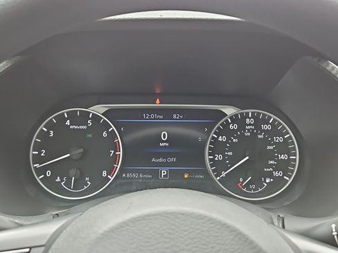Used 2023 Nissan Sentra SV FWD image 11
