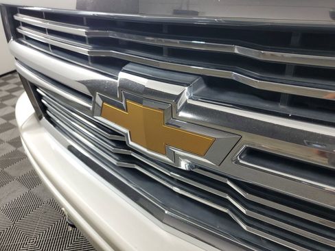 Used 2014 Chevrolet Silverado 1500 High Country w/ High Country Premium Package image 10