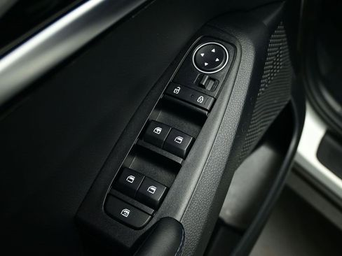 Used 2023 Kia Seltos S image 17