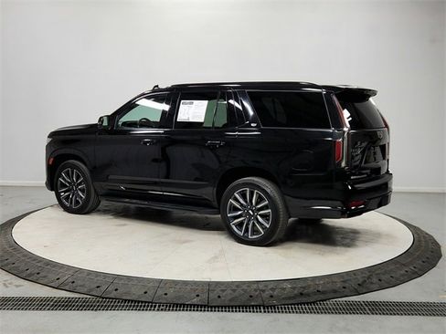 Used 2023 Cadillac Escalade Sport image 5