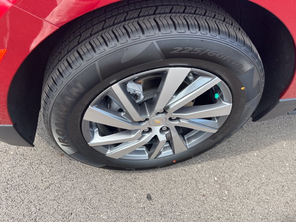 Used 2024 Chevrolet Equinox LT w/ LPO, Floor Liner Package FWD image 9