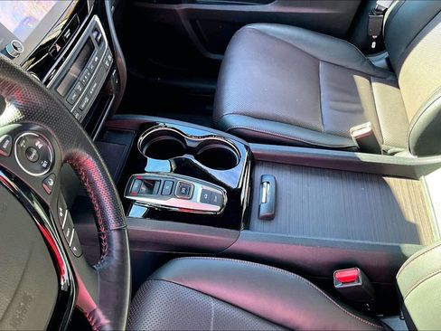 Used 2022 Honda Ridgeline Black Edition image 15