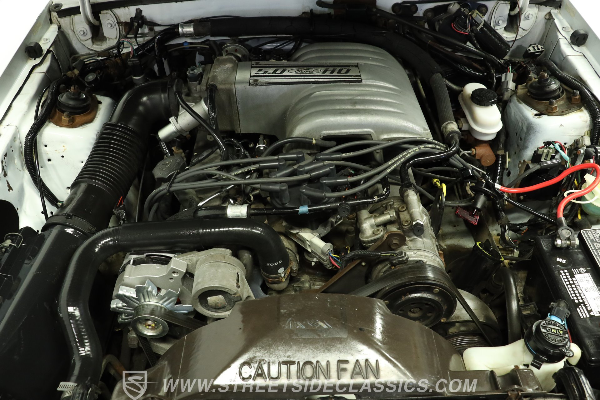 Used 1987 Ford Mustang GT RWD image 3