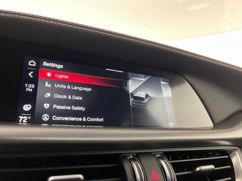 Used 2025 Alfa Romeo Stelvio Sprint image 34