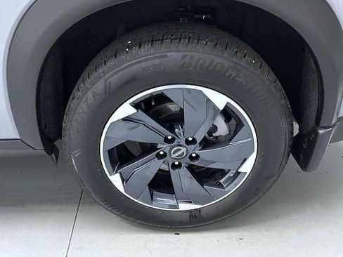 Certified 2025 Nissan Rogue SV AWD/4WD image 22