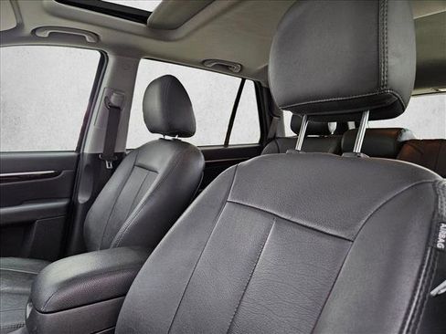 Used 2011 Hyundai Santa Fe Limited image 18