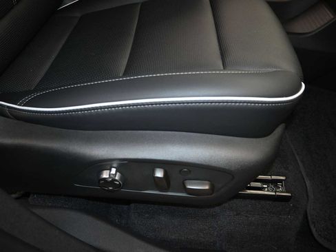 Used 2026 Buick Enclave Avenir w/ Super Cruise Package AWD/4WD image 34