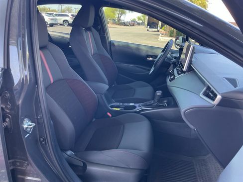 Certified 2026 Toyota Corolla SE w/ SE Premium Package FWD image 19