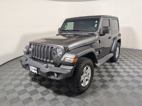 Used 2019 Jeep Wrangler Sport AWD/4WD image 4