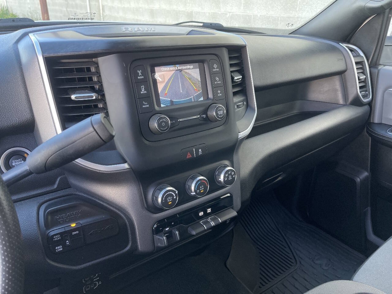 Used 2023 RAM 2500 Big Horn w/ Cold Weather Group AWD/4WD image 8