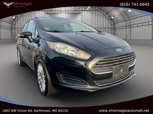 Used 2014 Ford Fiesta Titanium image 4