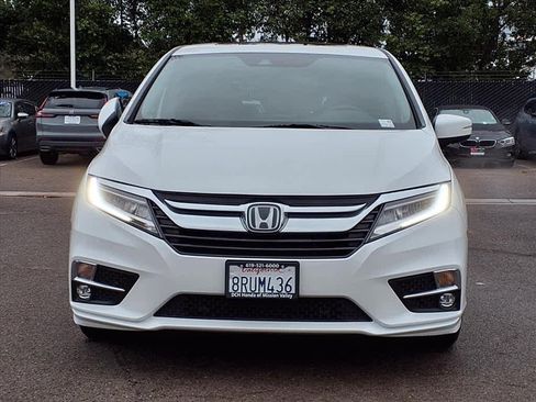 Used 2020 Honda Odyssey Touring image 2