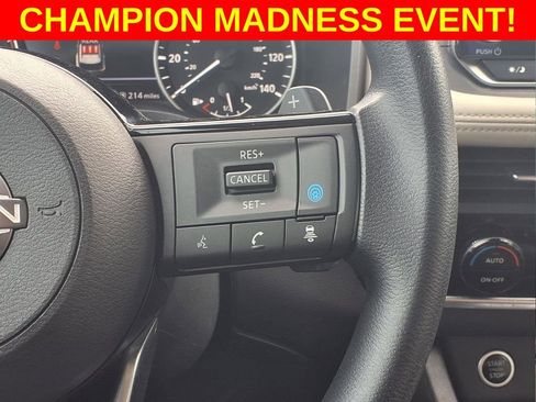 Used 2023 Nissan Rogue SV image 21