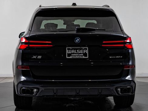 New 2026 BMW X5 xDrive50e w/ M Sport Package AWD/4WD image 7
