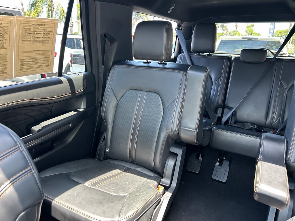 Used 2023 Ford Expedition Max Platinum AWD/4WD image 13