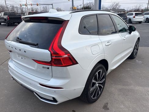 Certified 2025 Volvo XC60 B5 Plus image 5