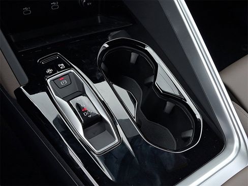 New 2025 Audi Q5 2.0T Premium Plus image 14