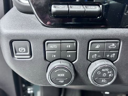 Used 2026 Chevrolet Silverado 1500 High Country AWD/4WD image 6