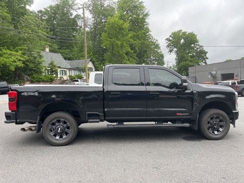 Used 2024 Ford F350 Lariat w/ Lariat Ultimate Package AWD/4WD image 21