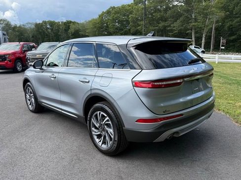 Used 2023 Lincoln Corsair Standard image 4