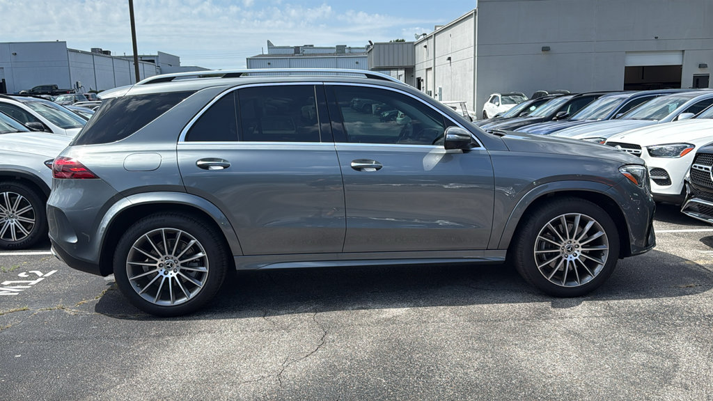 Certified 2026 Mercedes-Benz GLE 350 4MATIC w/ AMG Line Exterior image 2